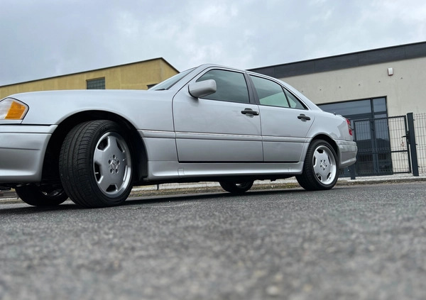 Mercedes-Benz Klasa C cena 89000 przebieg: 113400, rok produkcji 1995 z Konin małe 352